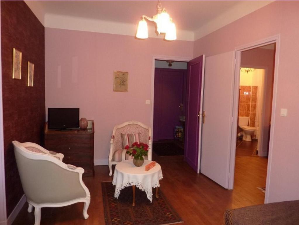 Maison D'Hotes Les Belles De Mai Понторсон Номер фото